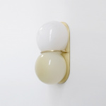 Twin 1.0 Vägglampa Brushed Brass/Light Beige/White Twin 1.0 Vägglampa Brushed Brass/Light Beige/White