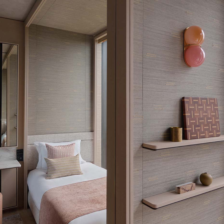 Twin 1.0 Vägglampa Brushed Brass/Oyster/White