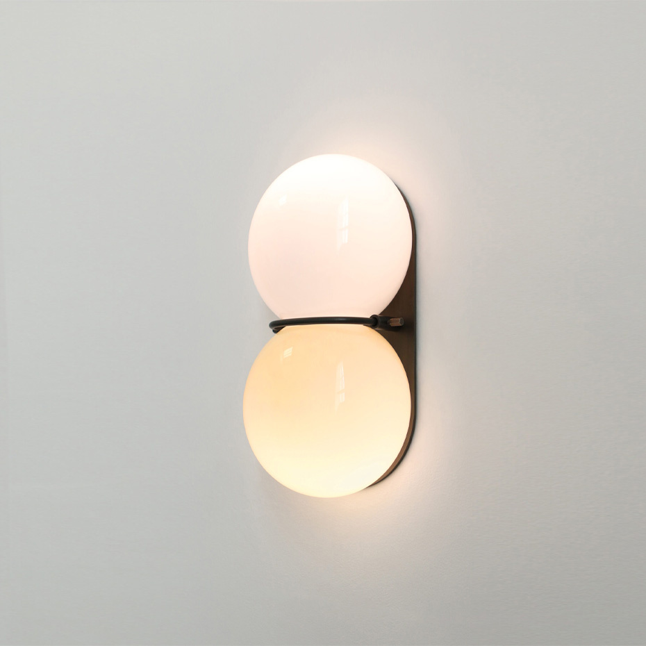 Twin 1.0 Vägglampa Dark Oxidized/Oyster/White