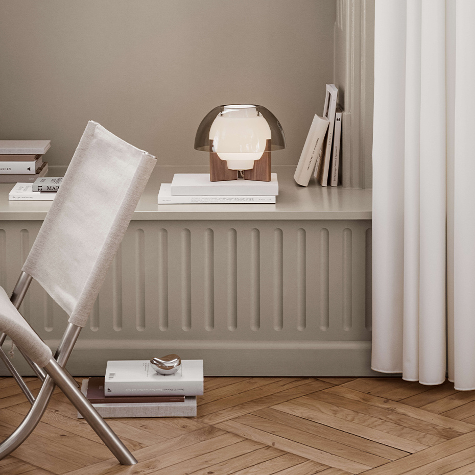 Ergo 250 Bordslampa Grey/Walnut