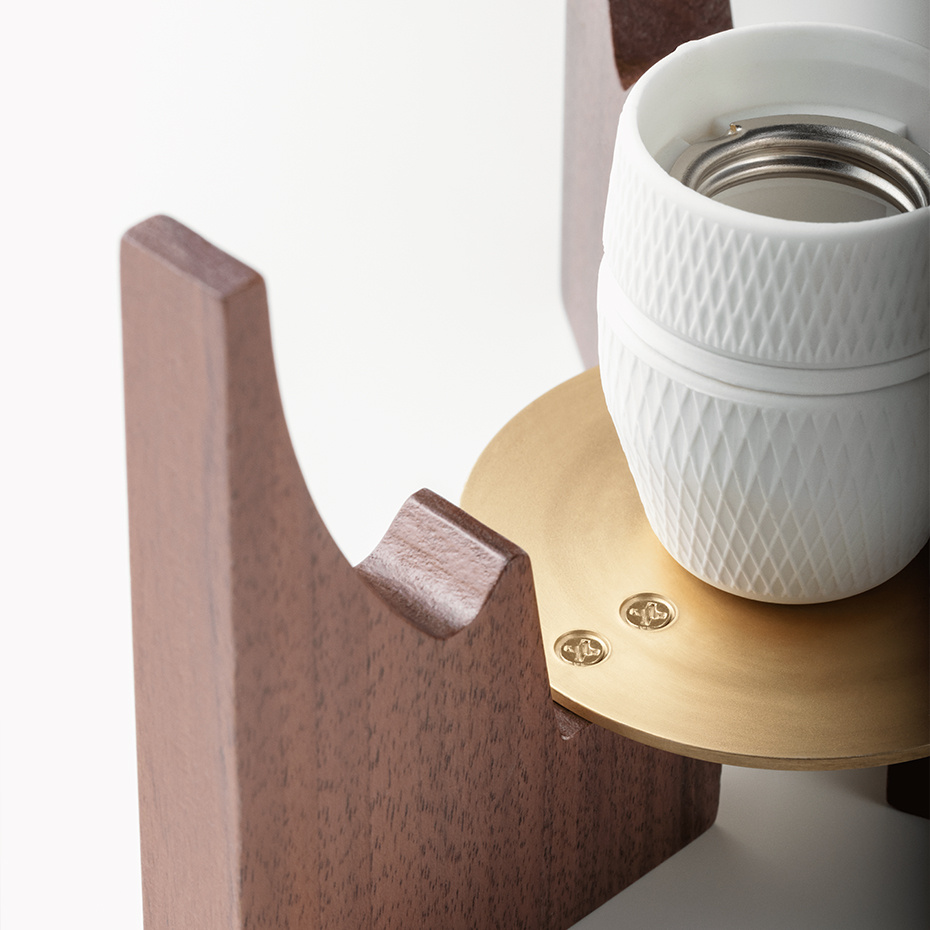 Ergo 250 Bordslampa Sand/Oak