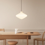 Repose 400 Pendel Black/Opal Glass Repose 400 Pendel Black/Opal Glass