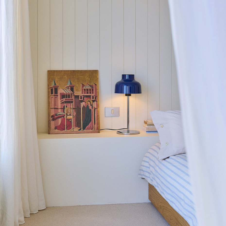 M64 Color Bordslampa Pure Red