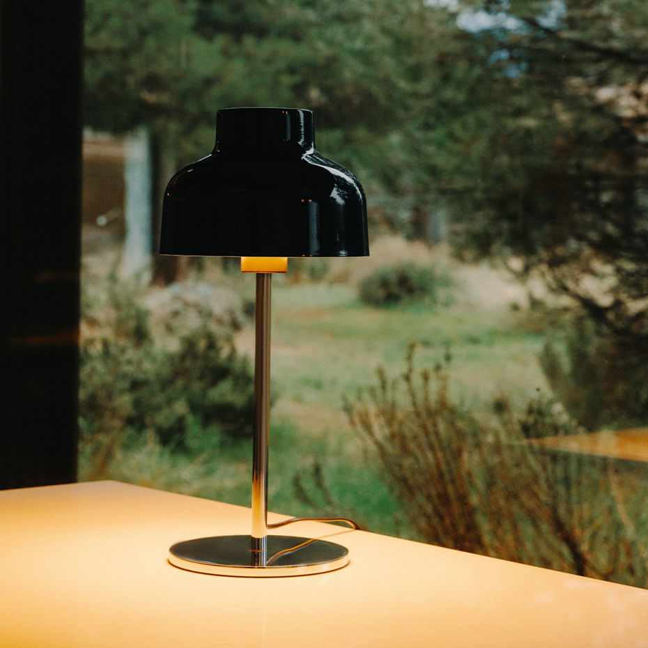 M64 Color Bordslampa Deep Black