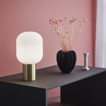 Brooklyn Bordslampa Liten Mässing/Opalglas Brooklyn Bordslampa Liten Mässing/Opalglas