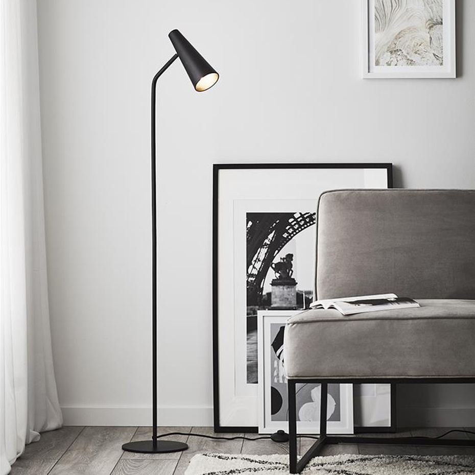 Peak Golvlampa Mattsvart