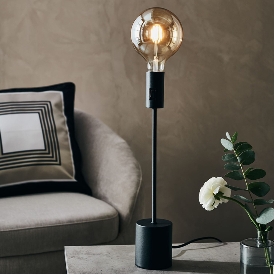 Capital Bordslampa Svart