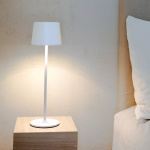 Fiore Portabel Bordslampa Mattvit Fiore Portabel Bordslampa Mattvit