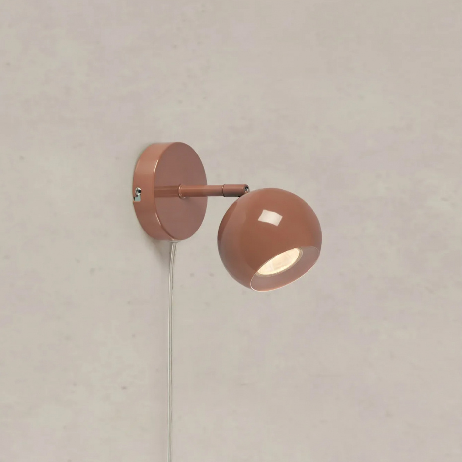 Pop Vägglampa Brun
