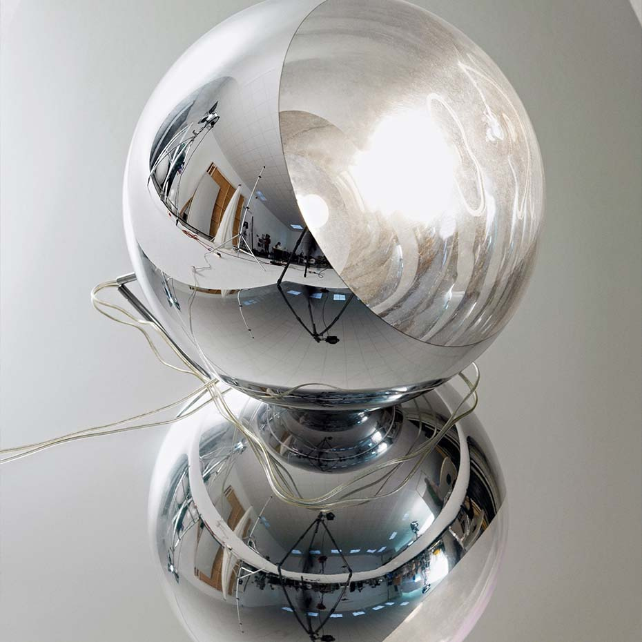 Mirror Ball Small LED Pendel Silver