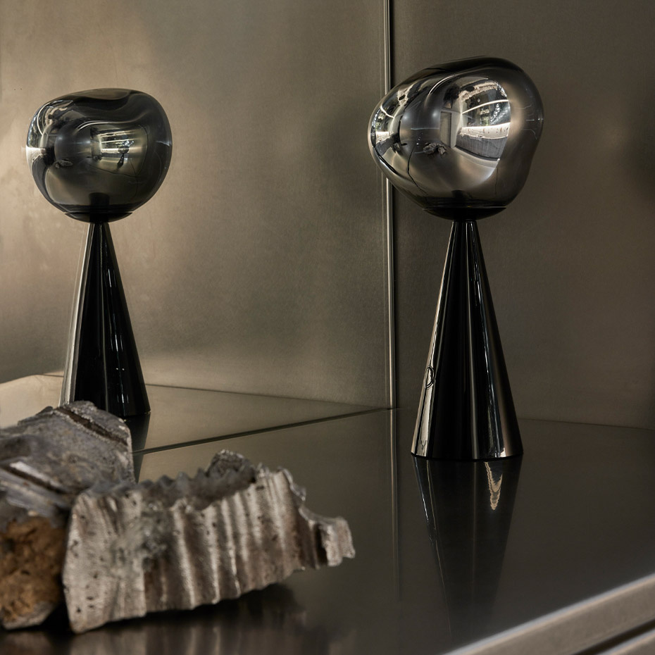 Melt Portable LED Bordslampa Black