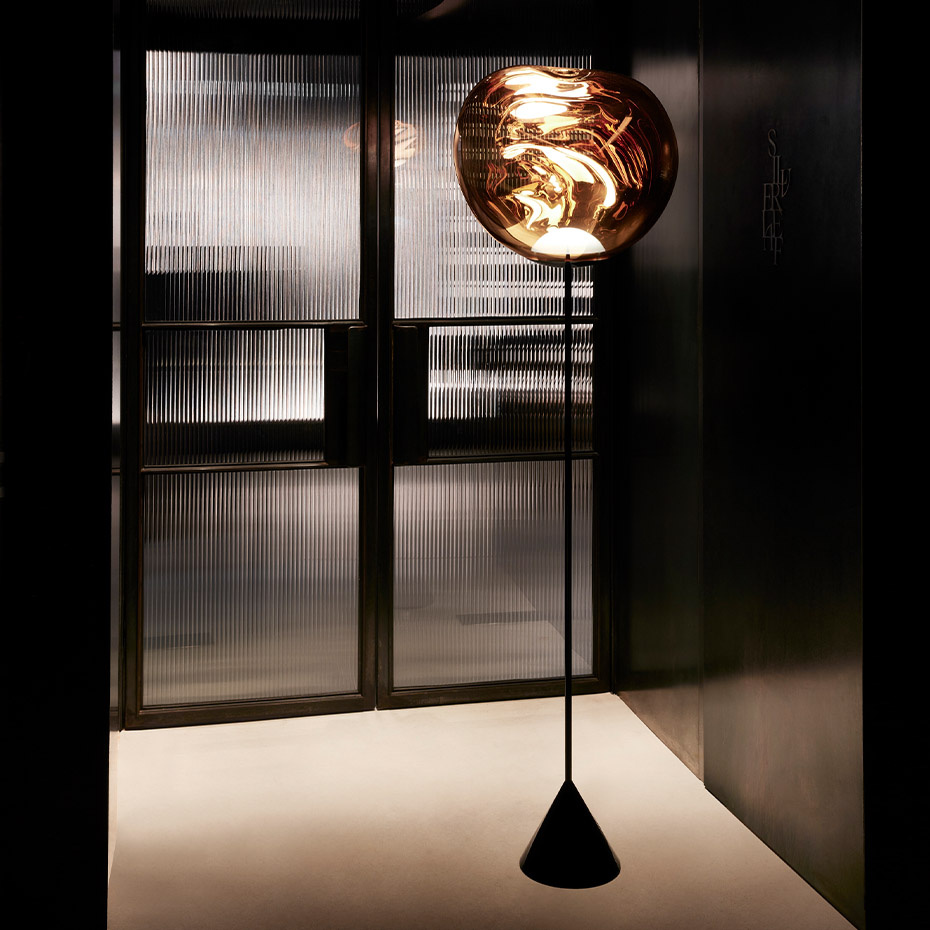 Melt Cone Slim LED Golvlampa Gold