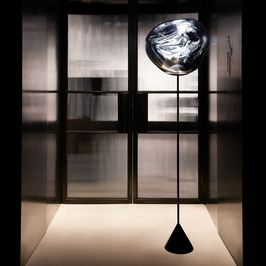 Melt Cone Slim LED Golvlampa Gold