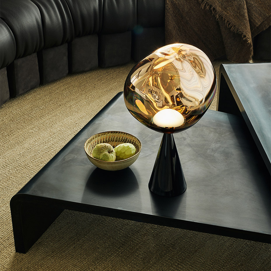 Melt Cone Fat LED Bordslampa Gold