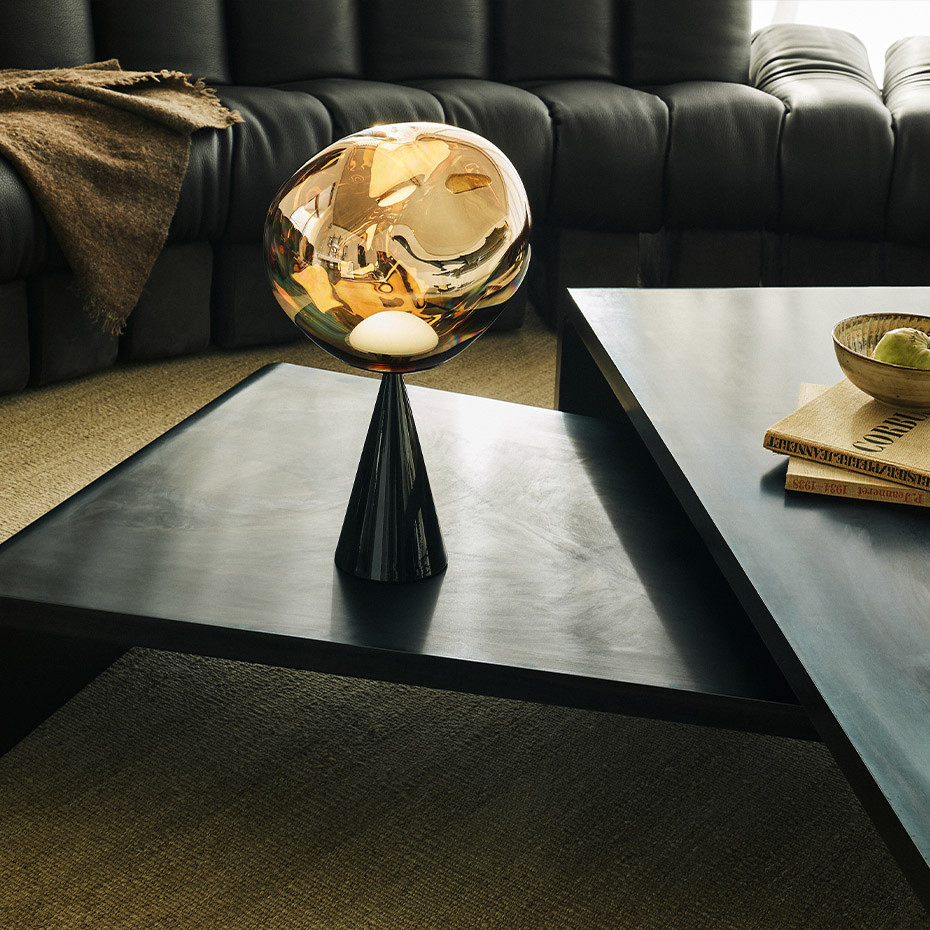 Melt Cone Fat LED Bordslampa Gold