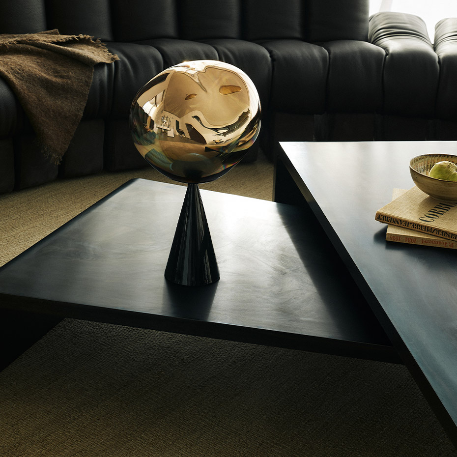 Melt Cone Fat LED Bordslampa Gold