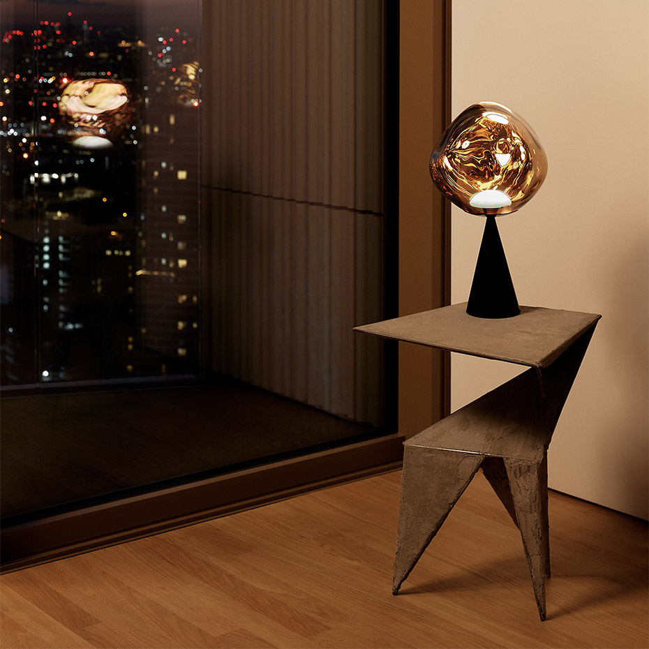 Melt Cone Fat LED Bordslampa Gold