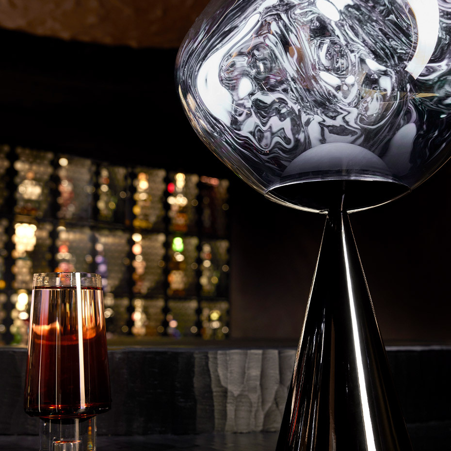 Melt Cone Fat LED Bordslampa Smoke