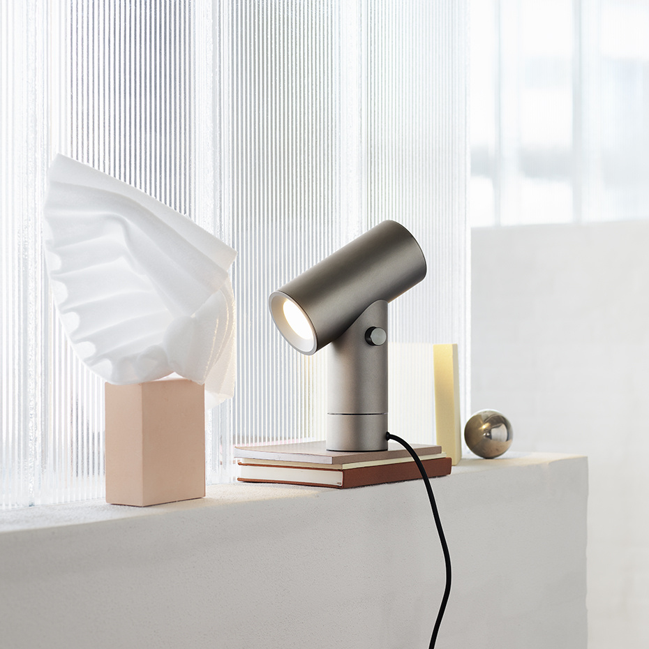 Beam Lamp Bordslampa Aluminium