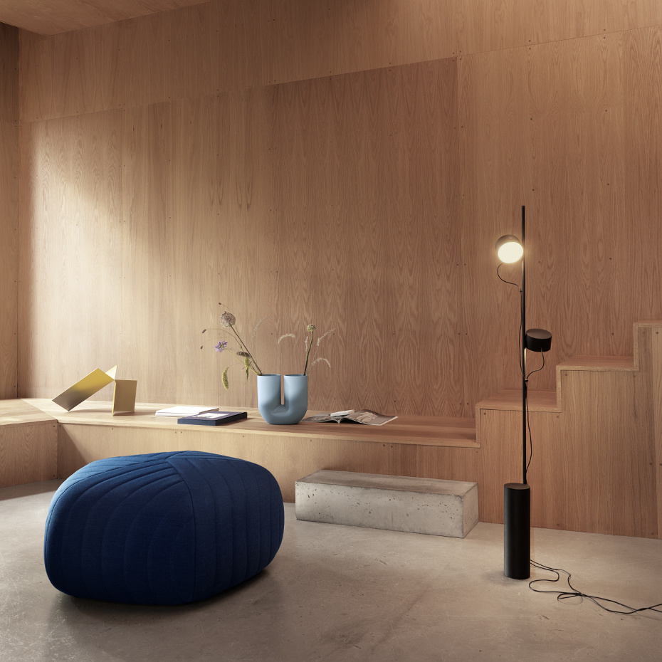 Post Golvlampa Black