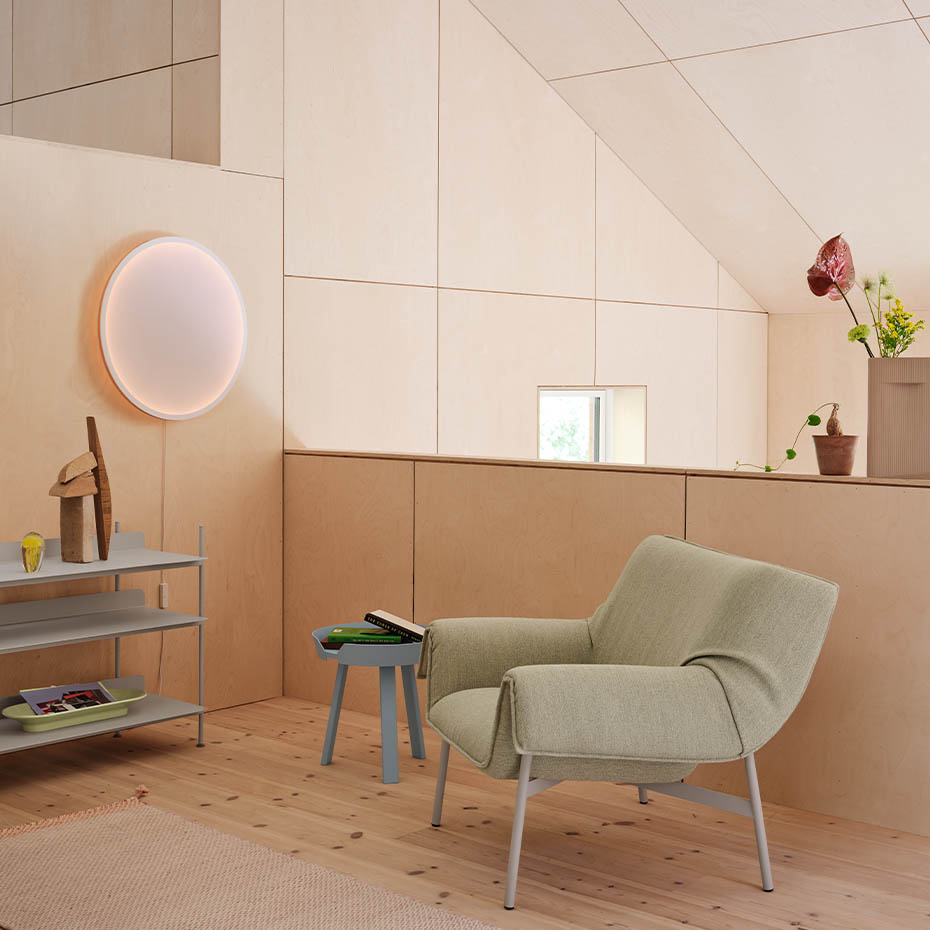 Calm Vägglampa Ø68cm White/Orange