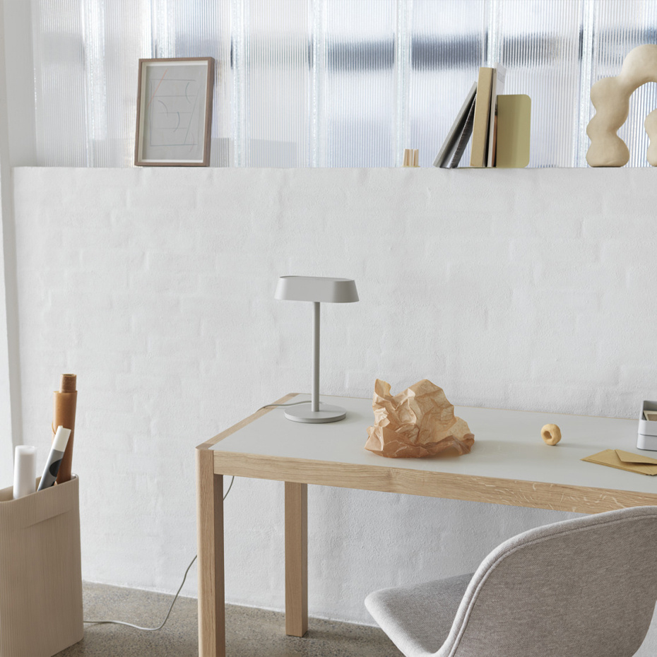 Linear Bordslampa Black