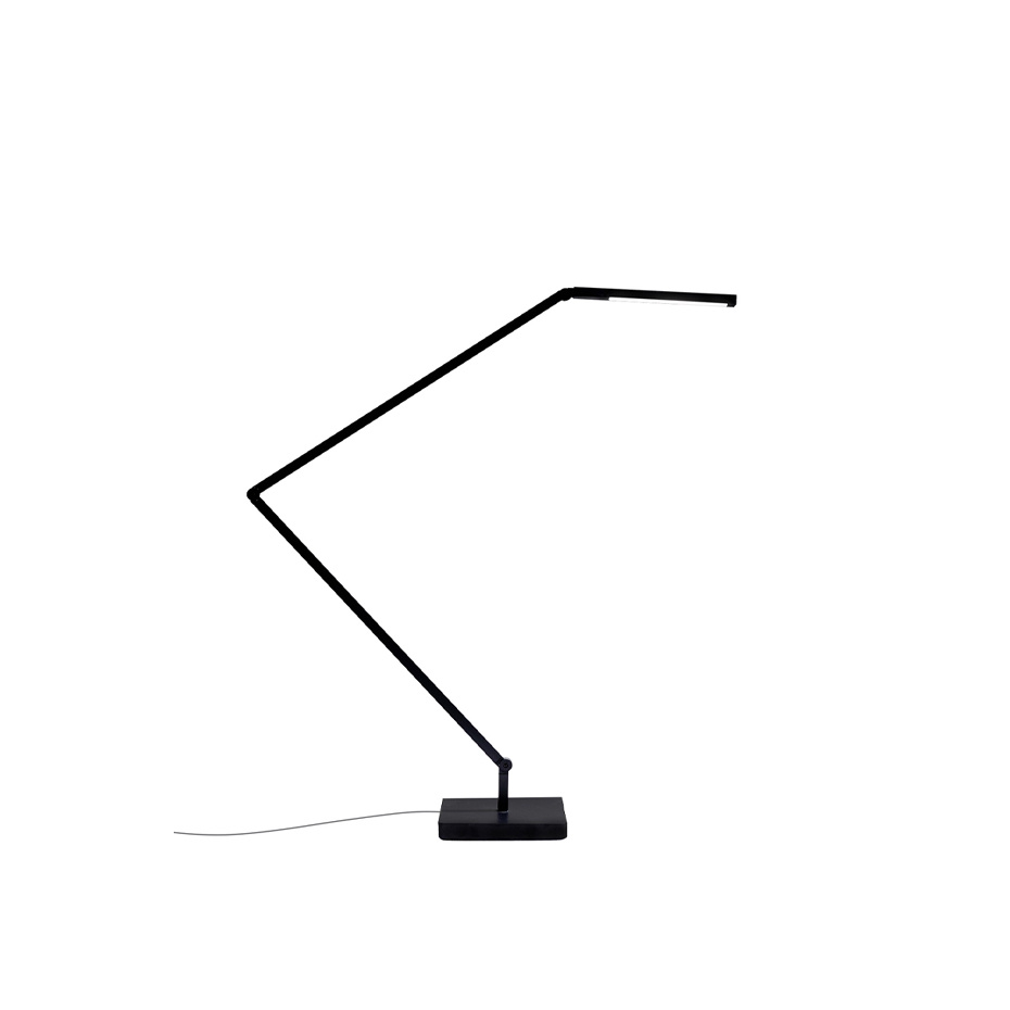 Untitled Linear Bordslampa Black Med Bordsfot