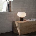 Karl-Johan Bordslampa Smoked Oak/Opal Glass Karl-Johan Bordslampa Smoked Oak/Opal Glass