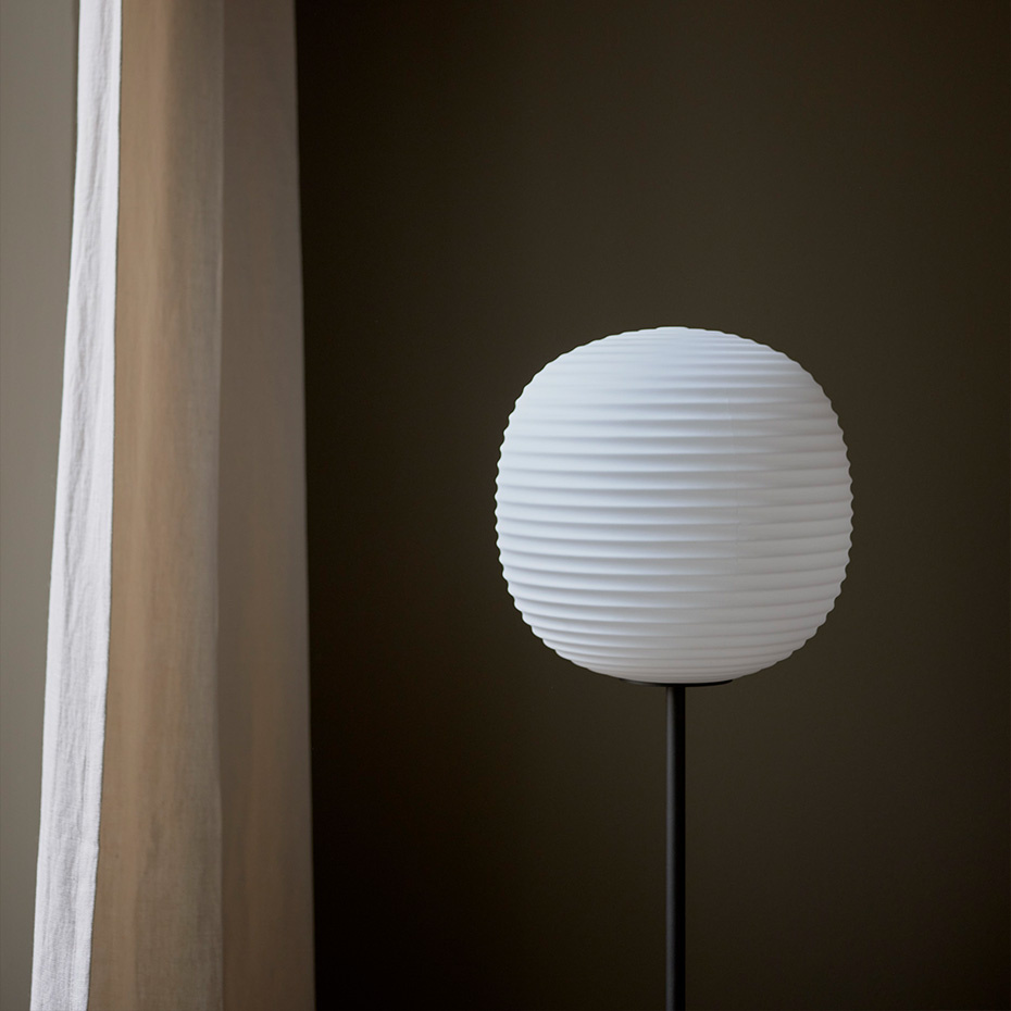 Lantern Golvlampa Medium