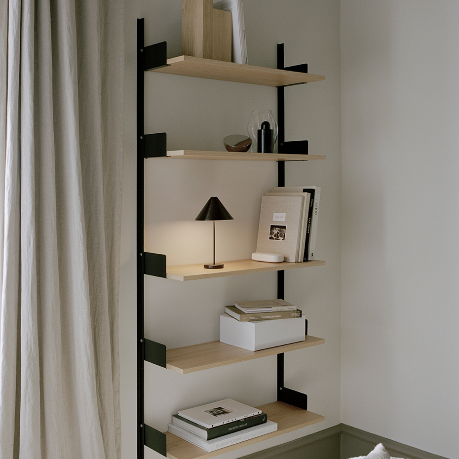 Brolly Portable Bordslampa Steel Black