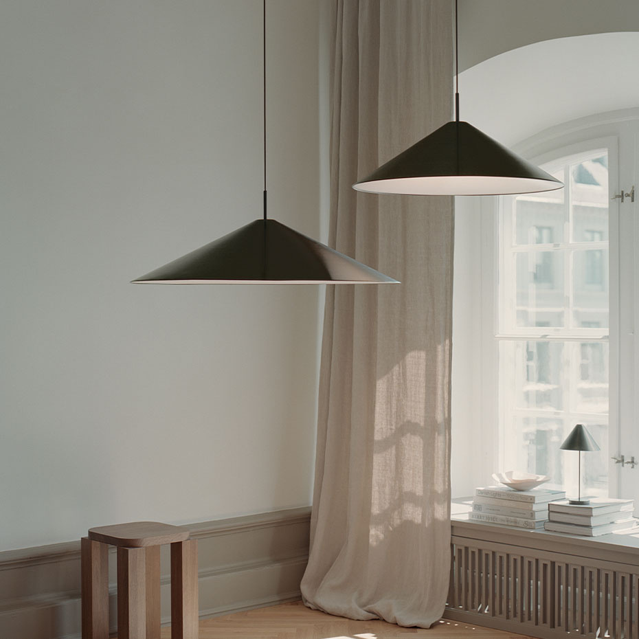 Brolly Pendel Ø90cm Anodized Black