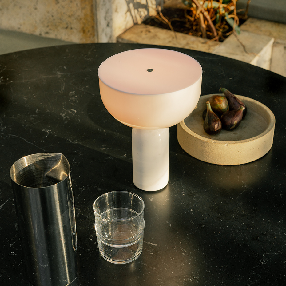 Kizu Portable Bordslampa White Marble