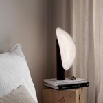 Tense Portable Bordslampa White Tyvek/Black Tense Portable Bordslampa White Tyvek/Black