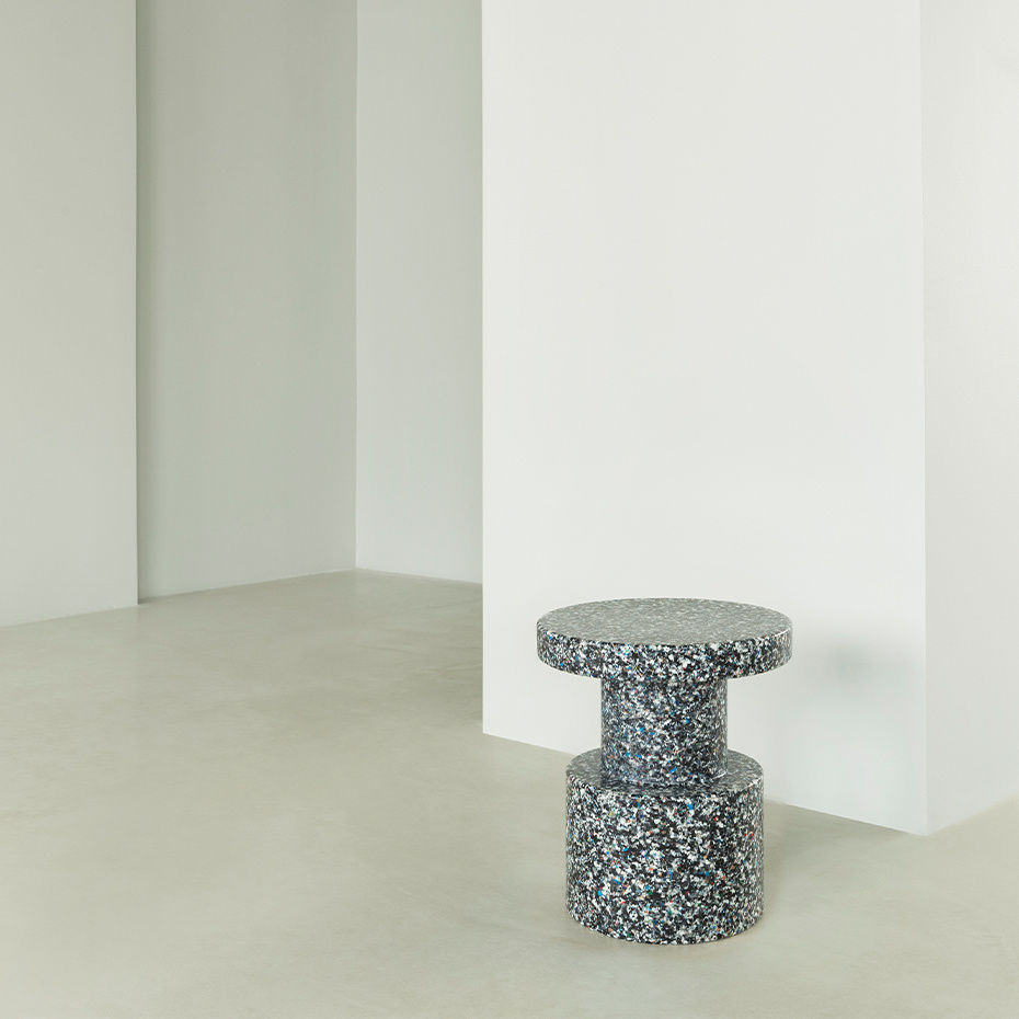 Bit Stool Black Multi