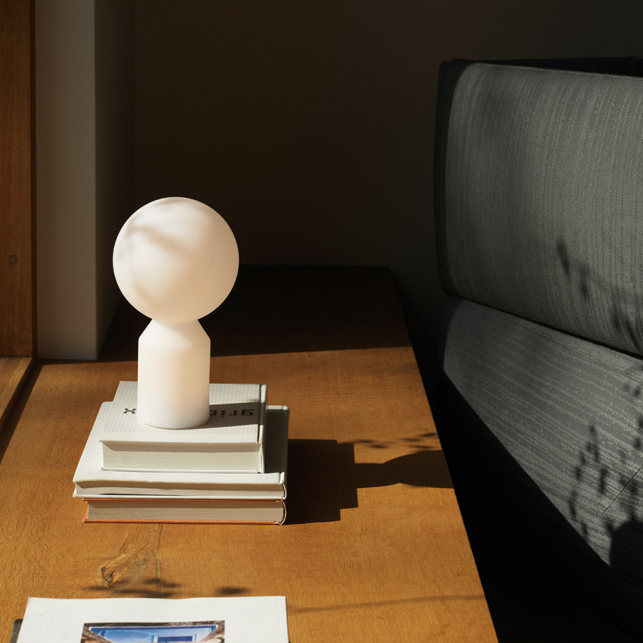 Yo Portable Bordslampa Small White
