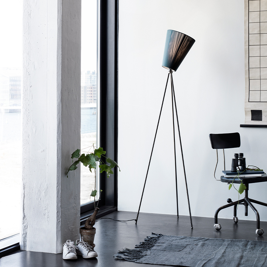 Oslo Wood Golvlampa Steel