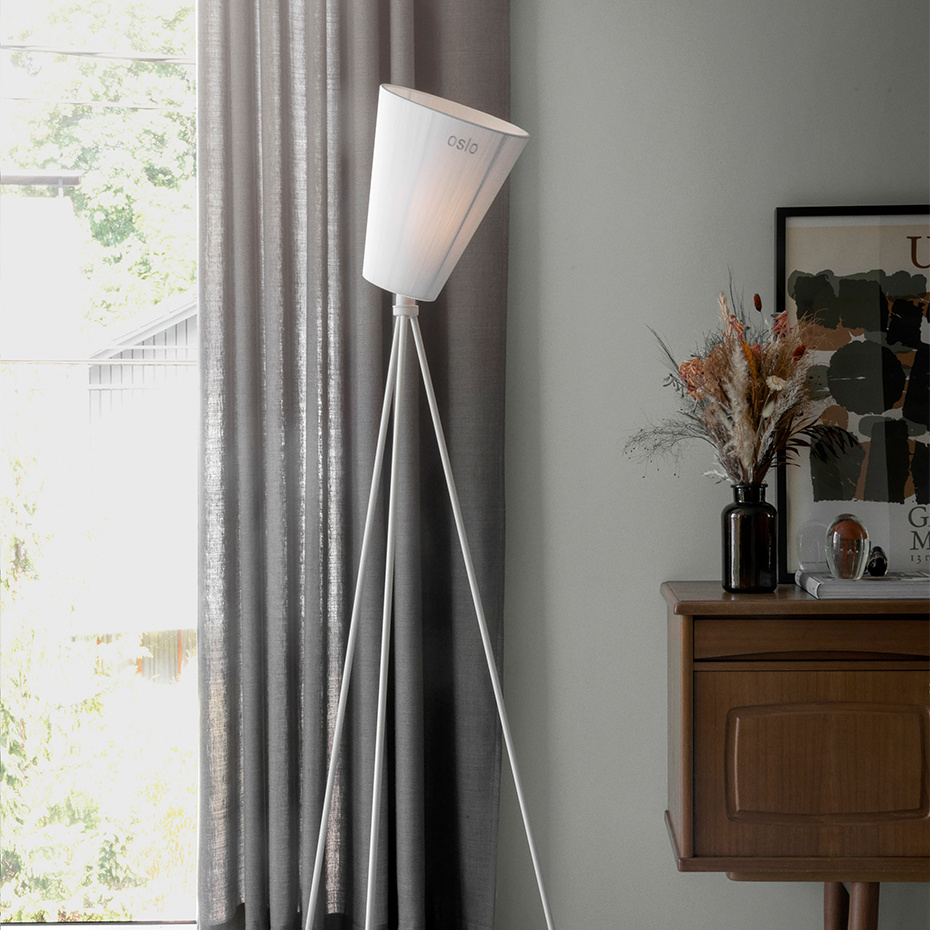 Oslo Wood Golvlampa White Matt