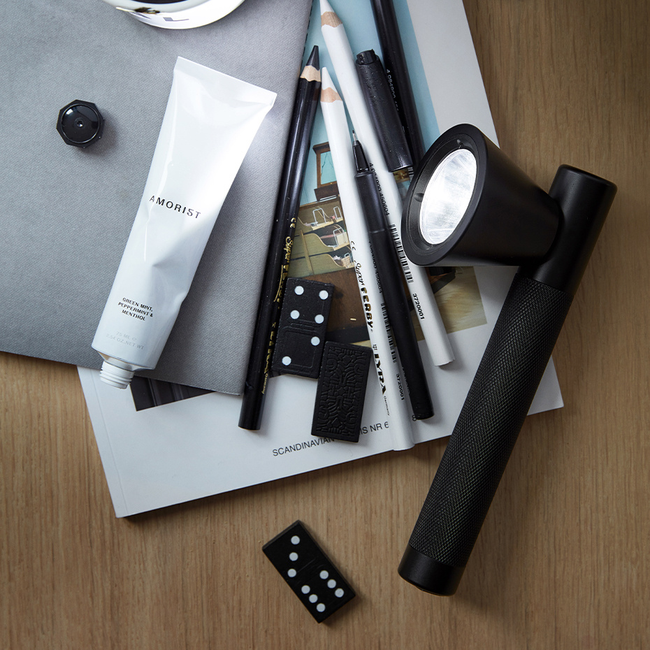 Trace Flashlight/Powerbank Black