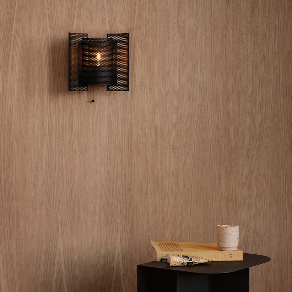 Butterfly Perforated Vägglampa Black