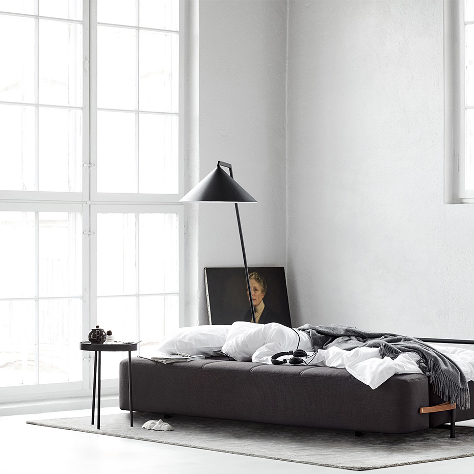 Gear Golvlampa Black