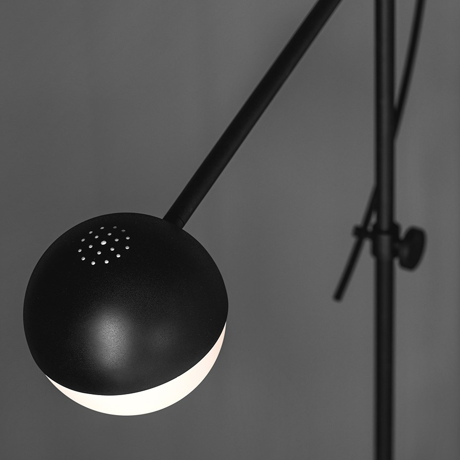 Balancer Golvlampa Black