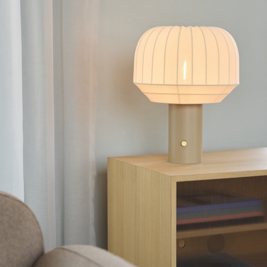 Tradition Bordslampa Off-White/Grey Beige