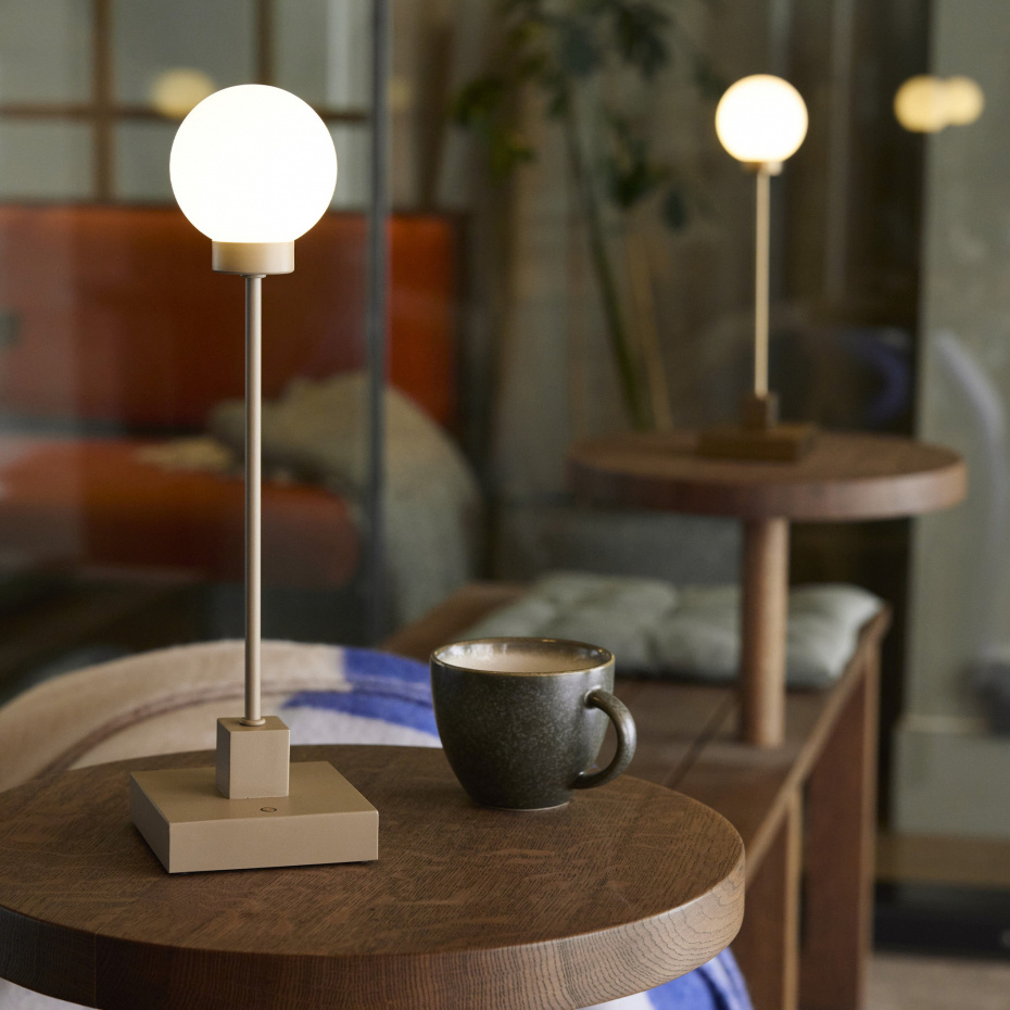 Snowball Portable Bordslampa Grey Beige