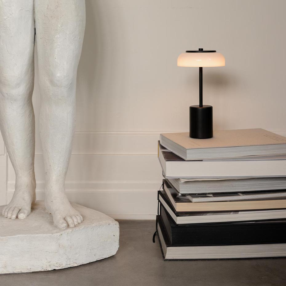 Blossi Bordslampa Mini Portable Black/Opal