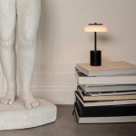 Blossi Bordslampa Mini Portable Black/Opal Blossi Bordslampa Mini Portable Black/Opal