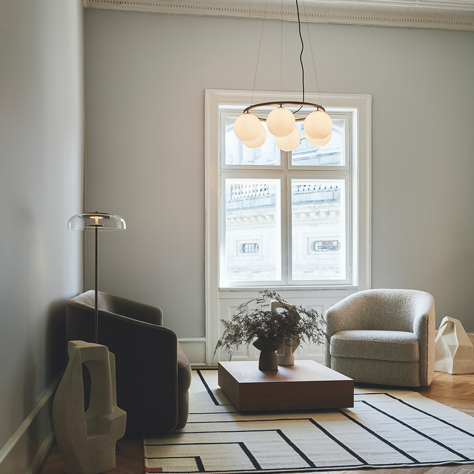 Miira 6 Circular Ljuskrona Dark Bronze/Opal White