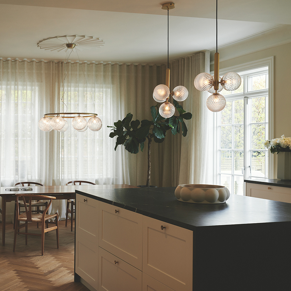 Miira 8 Circular Ljuskrona Brass/Optic Clear