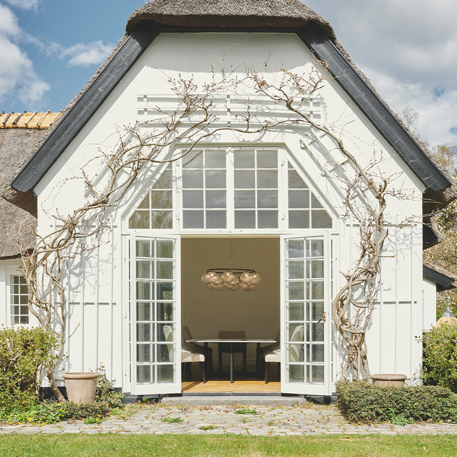 Miira 8 Circular Ljuskrona Dark Bronze/Optic Clear