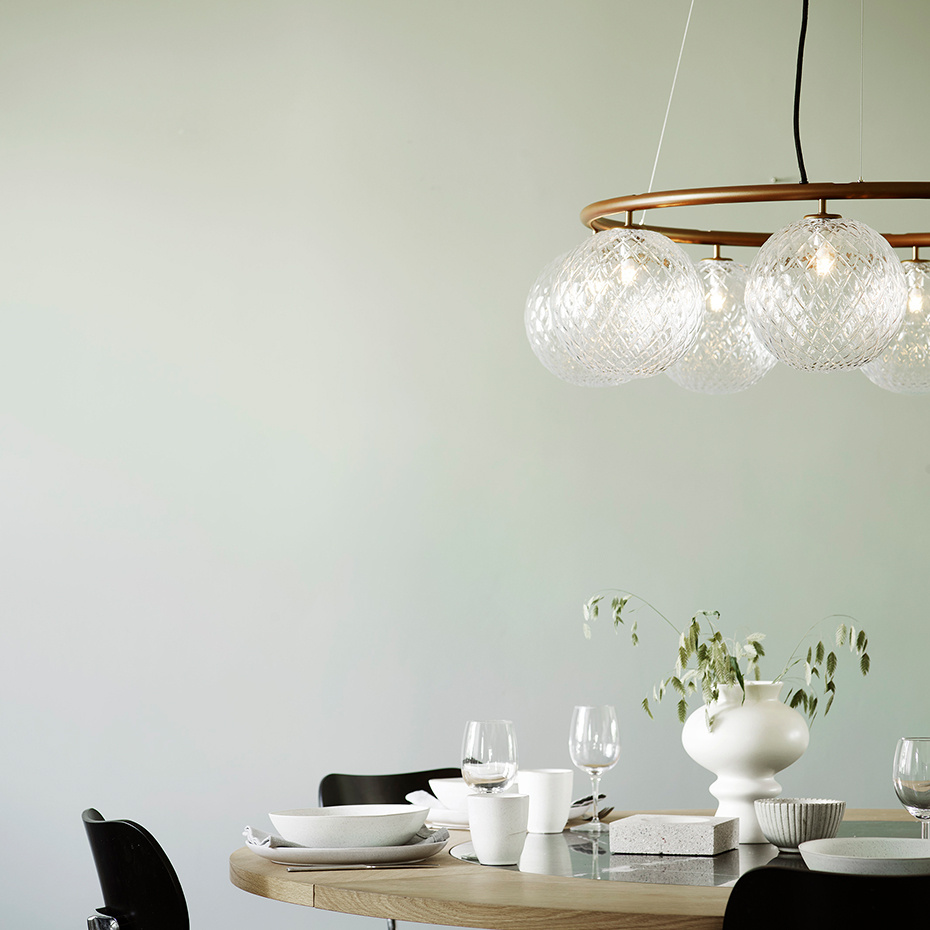 Miira 8 Circular Ljuskrona Dark Bronze/Optic Clear