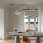 Miira 8 Oval Ljuskrona Brass/Opal White Miira 8 Oval Ljuskrona Brass/Opal White